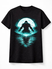 Cthulhu Cosmic Horror Lovecraft Monster Moon Graphic Unisex T-Shirt