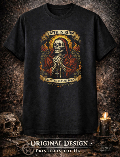 Share Praying Skeleton T-Shirt Gothic Faith Memento Mori Unisex Black Graphic Tee