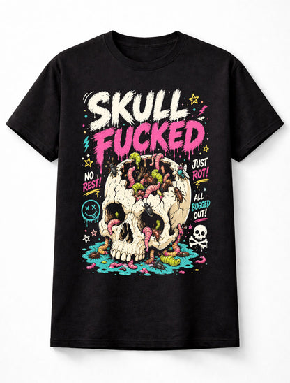 Rotting Skull Bugs Horror Goth Halloween Graphic Unisex T-Shirt
