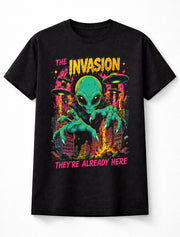 The Invasion Alien UFO Horror Retro Sci Fi Graphic Unisex T-Shirt
